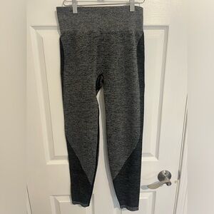 Victoria Secret Pink Grey Black Seamless‎ Athletic Leggings Gym Workout Medium